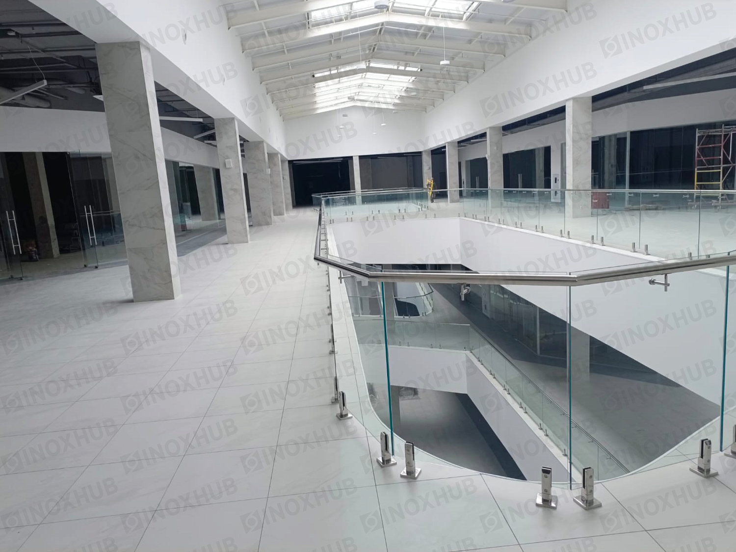 Проект стеклянные ограждения в ТЦ г. Ставрополь