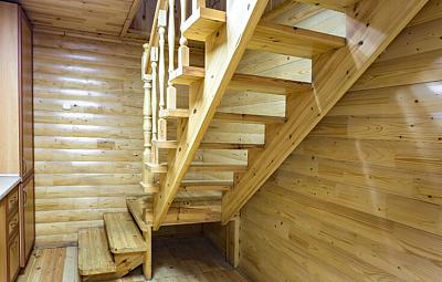 Как сделать перила для деревянной лестницы и самому их установить