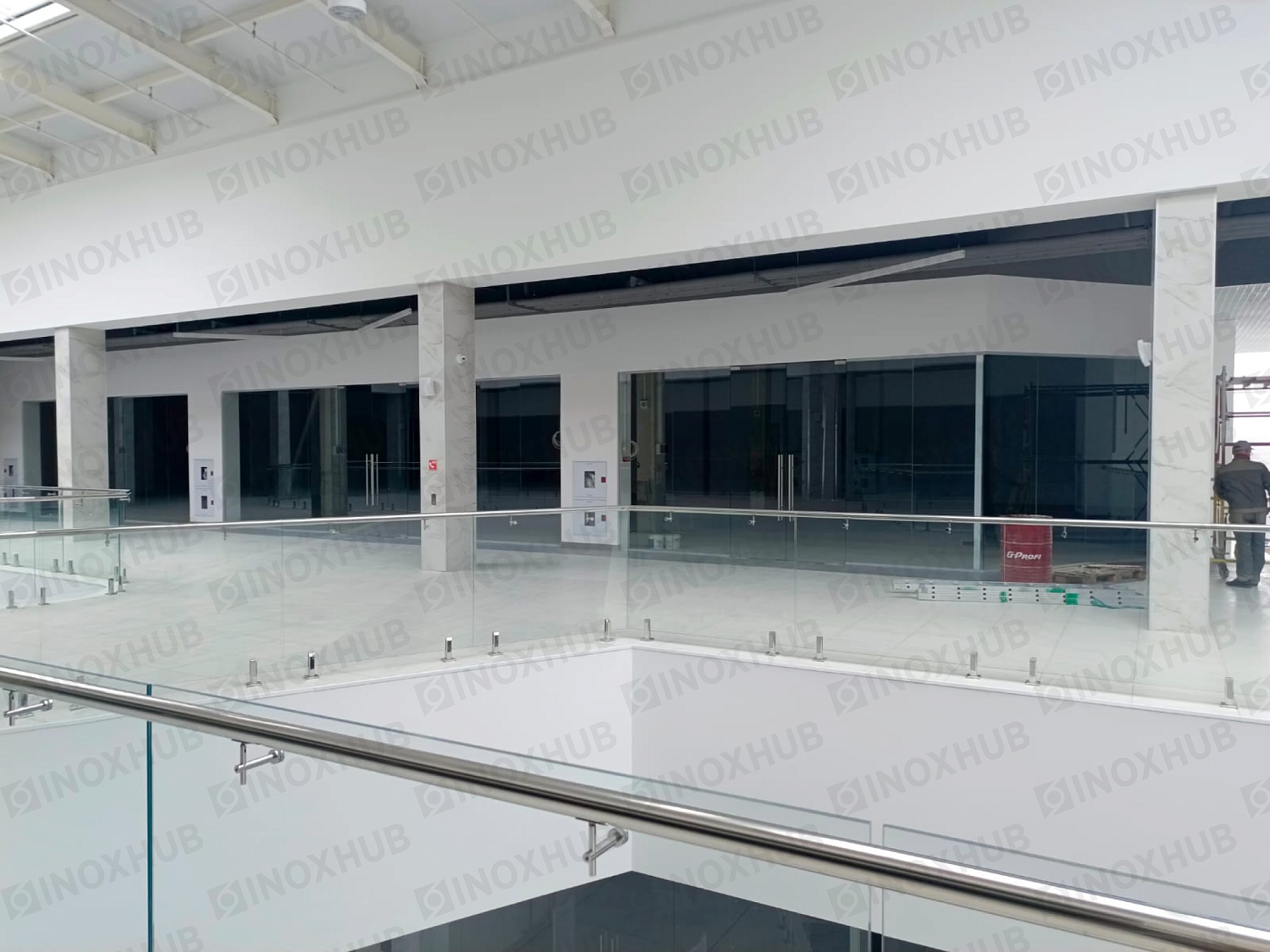 Проект стеклянные ограждения в ТЦ г. Ставрополь