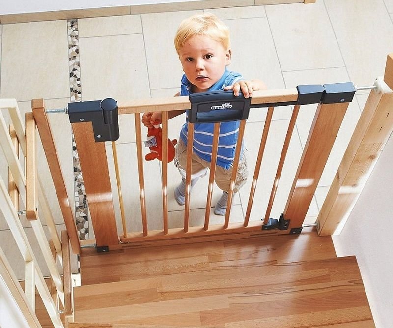 Безопасность лестничных ограждений для детей