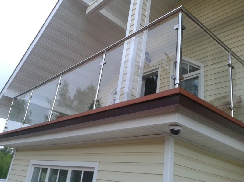 Балконное ограждение из стекла